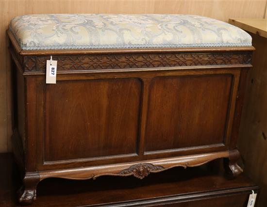 A panelled mahogany blanket chest W.86cm (a.f.)